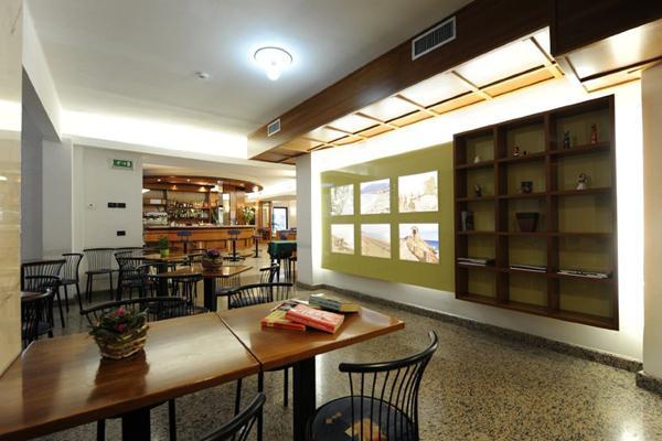 Hotel Adler Alassio Exterior photo
