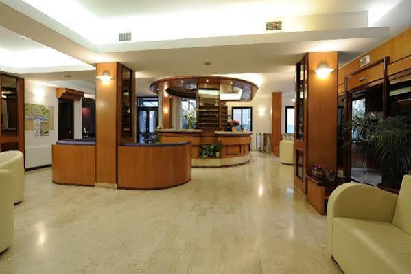 Hotel Adler Alassio Exterior photo