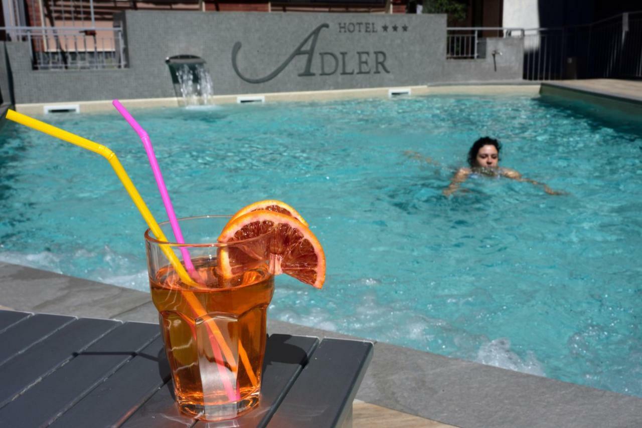 Hotel Adler Alassio Exterior photo